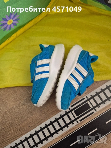 Детски маратонки Adidas , снимка 6 - Детски маратонки - 53452920
