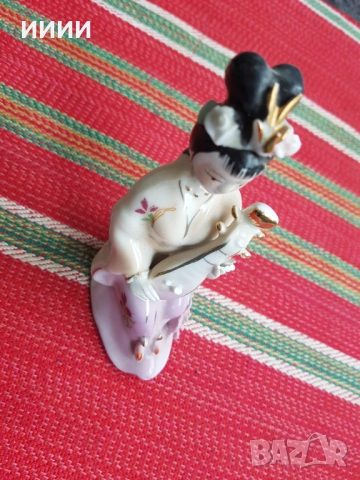 Порцеланова статуетка фигурка 
