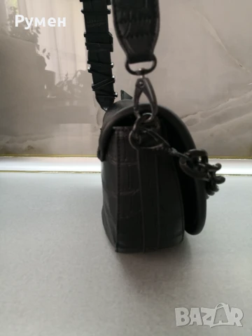 Valentino Bags черна чанта, снимка 13 - Чанти - 51059974