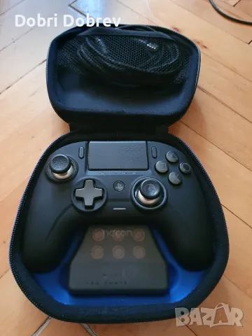nacon revolution ultimate controller , снимка 6 - Аксесоари - 47442690