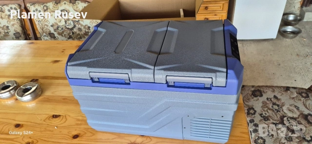 Продавам хладилник 32л/37л/40л за кола ,бус ,каравана 