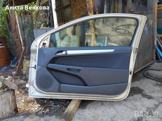 Продавам дясна врата за Opel Astra H Н, снимка 4 - Части - 51265471