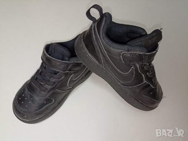 Nike номер 23,5 - Детски черни оригинални маратонки , снимка 2 - Детски маратонки - 39804322