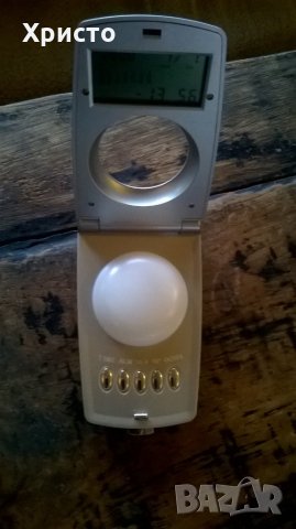 лампа нощна с калкулатор и календар до 2099 година