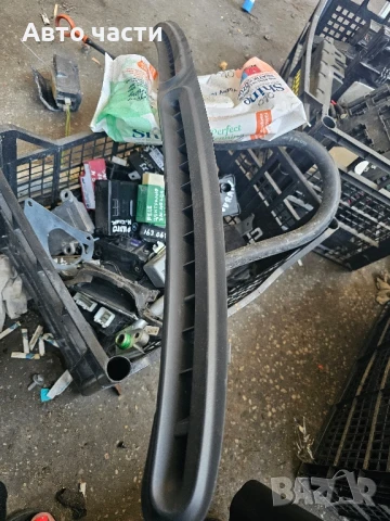 Fiat 500 2008 - 2015 Горна облицовка на вентилационния отвор за отопление на таблото 735429497