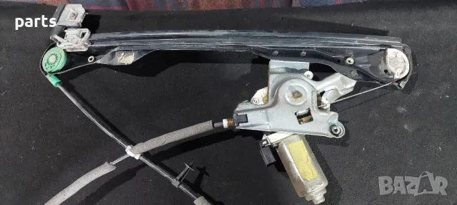 Преден Десен Стъклоповдигач и Моторче Форд Фокус Мк1 (3), снимка 4 - Части - 49240752