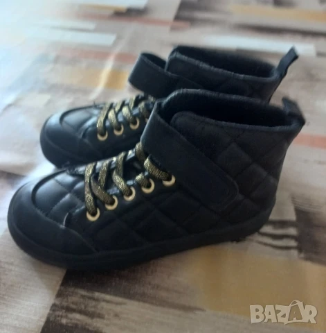 Детски спортни обувки, N 31, снимка 2 - Детски маратонки - 50758522