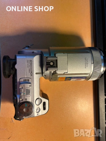 Фотоапарат Sony DSC - F717  за части, снимка 16 - Фотоапарати - 53514447