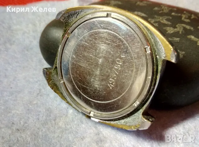 КАСА със СТЪКЛО КАПАК и ЧАСТИ от СТАР ВЕРОЯТНО СЪВЕТСКИ РЪЧЕН МЕХАНИЧЕН ЧАСОВНИК 49743, снимка 8 - Антикварни и старинни предмети - 48694218