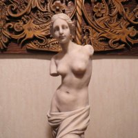 Голяма стара  скулптура, еротика  Венера Милоска - Афродита - Богинята на любовта - 18+, снимка 5 - Декорация за дома - 27959925