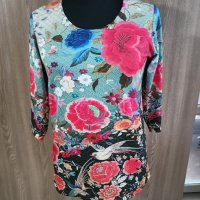 Шарена блуза с цветя, снимка 1 - Блузи с дълъг ръкав и пуловери - 43347666