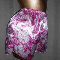 М Сатенени розови шорти , снимка 3 - Къси панталони и бермуди - 38401866