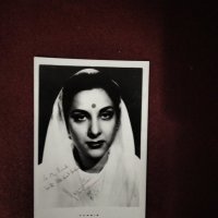 Картичка снимка актрисата Наргис Дут , снимка 1 - Колекции - 43628816