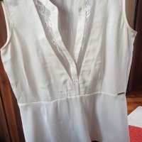 Блуза на Guess , снимка 1 - Блузи с дълъг ръкав и пуловери - 26941348