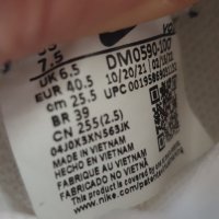 Nike Air Force Flyknit White UNISEX UK 6.5 US 7.5 Size 40.5 /25.5см ОРИГИНАЛ!, снимка 4 - Кецове - 43836031