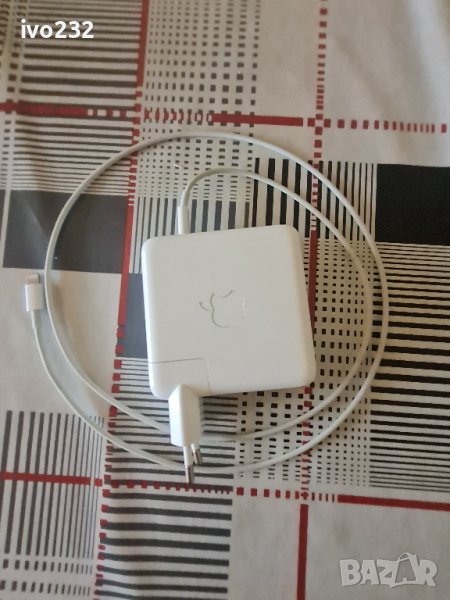 apple 87w usb-c power adapter 20,2v 4,3a, снимка 1