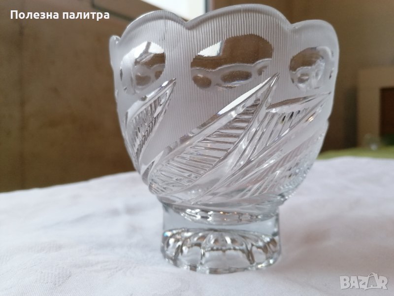 Vintage Кристален съд, ръчно гравиран, снимка 1