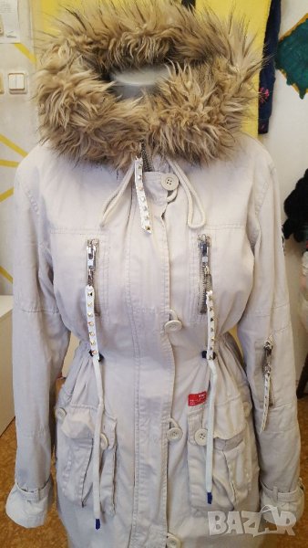"Devision"-бежова зимна парка/3-но ватирана/, снимка 1