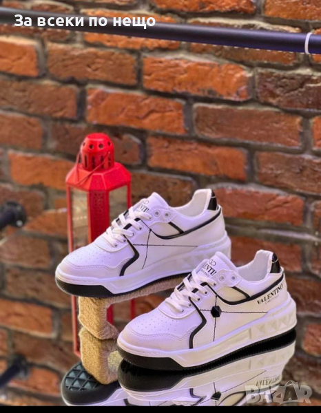 Дамски маратонки Valentino, снимка 1