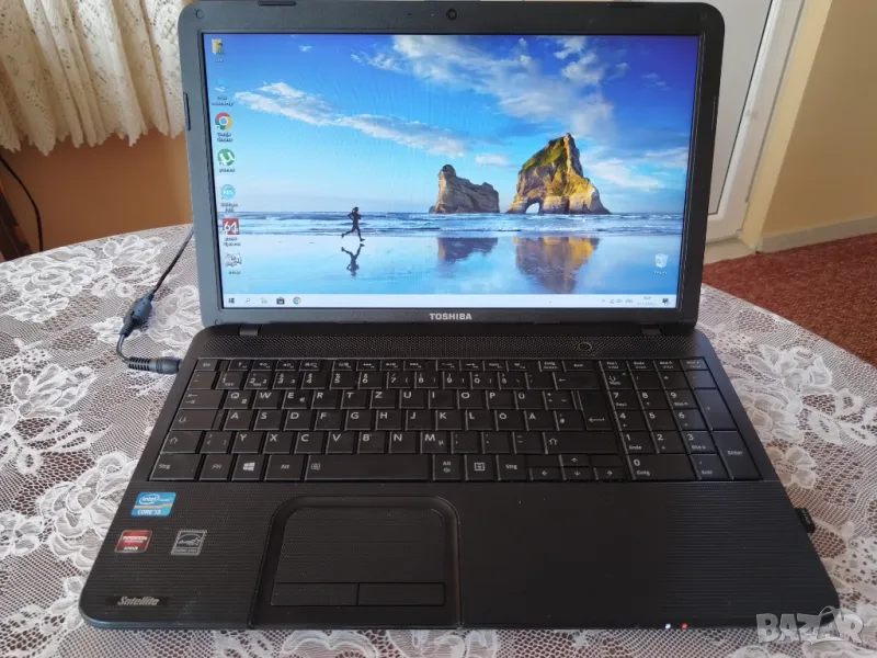 Лаптоп Toshiba Satellite C850, снимка 1