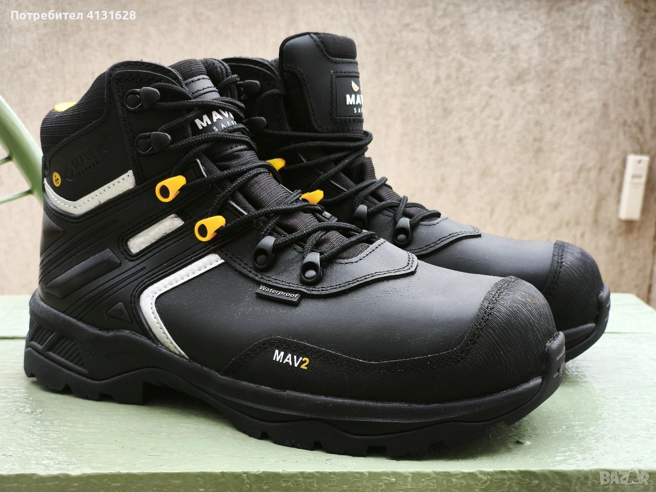 Safety boots 43 size, снимка 1