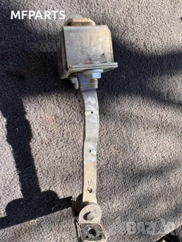 Стопер за врата преден ляв за Mercedes E class 211