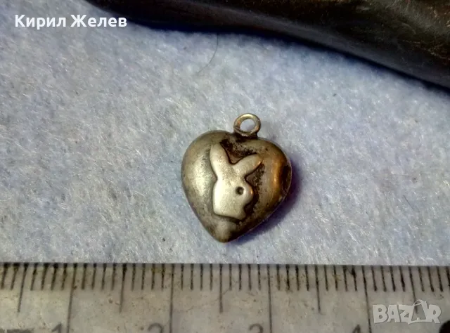 Стар КОЛЕКЦИОНЕРСКИ СЪРЦЕВИДЕН СРЕБЪРЕН ПЕНДАНТ Със ЗАЙЧЕТО на ПЛЕЙБОЙ ВИСОКА ПРОБА СРЕБРО 42015