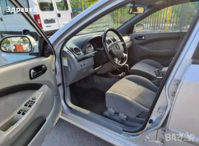 Продавам Шевролет Нубира 1.8 газ бензин, снимка 3 - Автомобили и джипове - 48052319