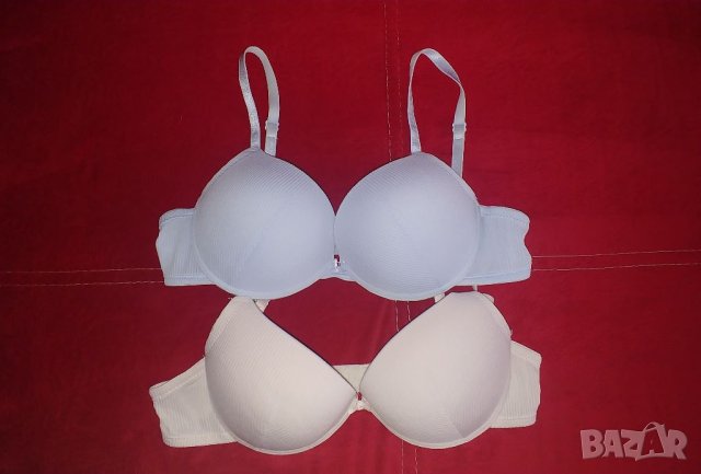 Два сутиена 75B, Reserved