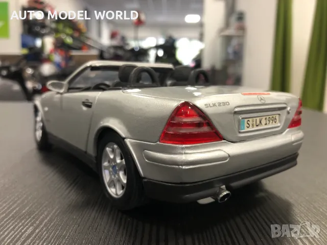 MAISTO метална колекционерска количка MERCEDES-BENZ SLK230 1:18, снимка 3 - Колекции - 47559006