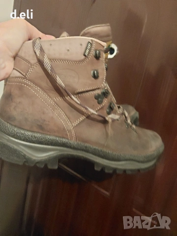 Три вида боти. Meindl Active Gore-Tex Bugatti. Original. Size 43-44 100% Кожа, снимка 3 - Мъжки боти - 34209018