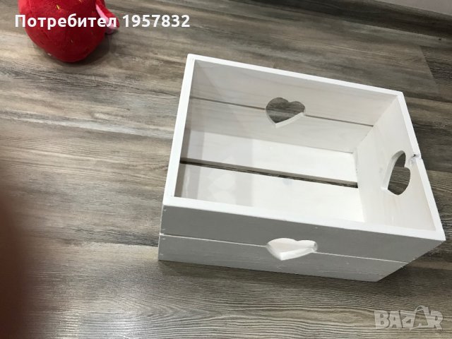 Декоративна дървена щайга със сърчица, снимка 5 - Декорация за дома - 27145415