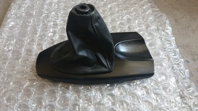 Конзола и маншон скоростен лост за форд фокус до 2004год. , снимка 3 - Аксесоари и консумативи - 48413253