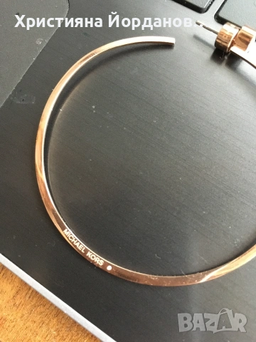 Michael kors, оригинална обеца халка със сърце, снимка 7 - Обеци - 53562226