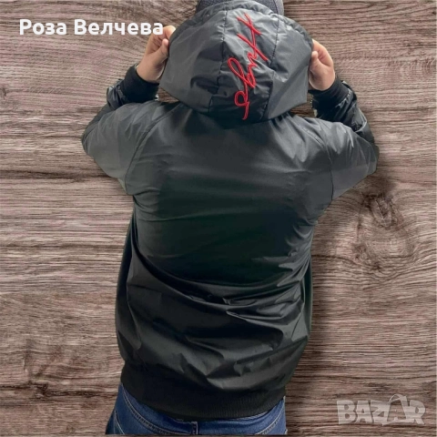 Дамски и мъжки ветровки