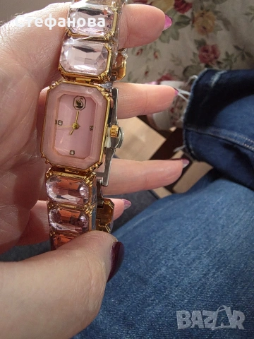 Часовник Сваровски , снимка 8 - Дамски - 53225699