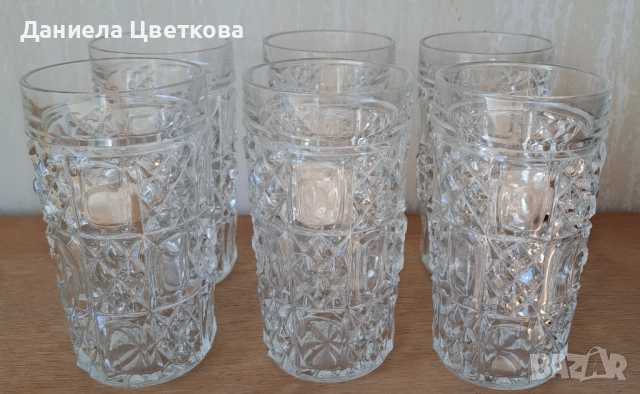 Комплект от два вида кристални чаши с кана , снимка 3 - Сервизи - 52381825