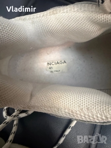 Оригинални кецове Balenciaga Triple S, снимка 3 - Кецове - 52879489