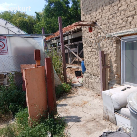 2 имота в един двор  1300М2 с 2 Оранжерии По 150м2 общо 300м2 , снимка 16 - Парцели - 50916749