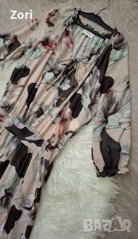 РАЗКОШНА дълга бежова рокля на едри цветя, снимка 5 - Рокли - 50091191