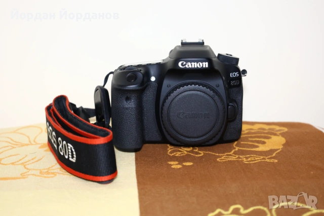 Canon Eos 80D + 4 обектива, снимка 2 - Фотоапарати - 53304455