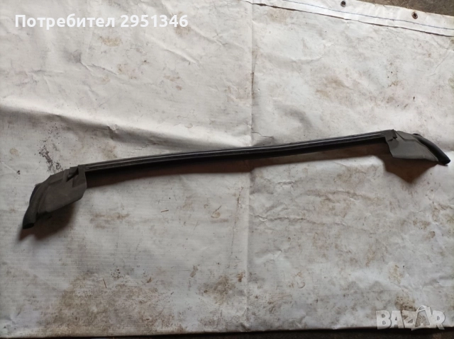 Уплътнение стъкло задна дясна врата Audi S5 F5 8W8839480