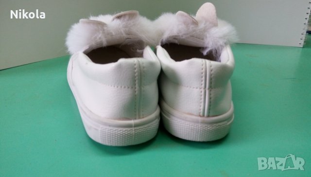 Детски бели спортни обувки Fashion с пухчета и ушички - като зайче, снимка 6 - Детски маратонки - 27332778