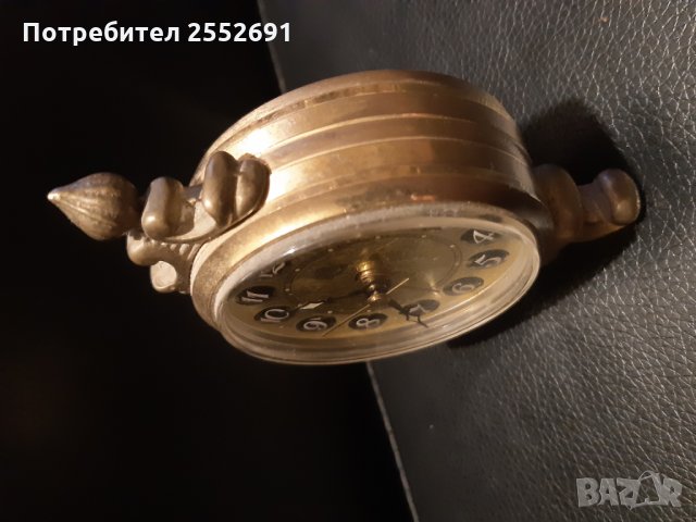 Часовник , снимка 2 - Антикварни и старинни предмети - 27850483