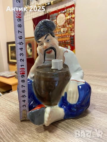 Порцеланова гарафа „Казак с бъчва“, снимка 5 - Антикварни и старинни предмети - 51987761