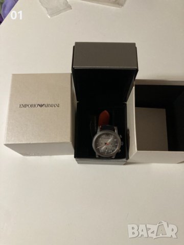 Нов оригинален EMPORIO ARMANI часовник пълен комплект