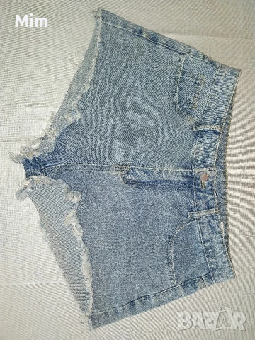 L Дънкови къси панталонки , снимка 3 - Къси панталони и бермуди - 50753349