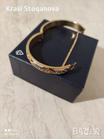 Дамска Гривна в Златист Цвят с Дизайн , снимка 17 - Гривни - 38976194