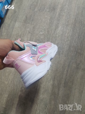 Обувки, снимка 4 - Детски обувки - 42980756