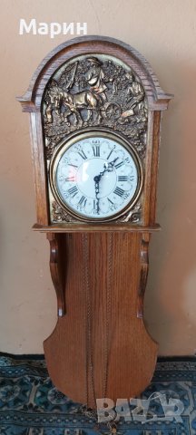 Стар часовник, снимка 1 - Антикварни и старинни предмети - 39592902